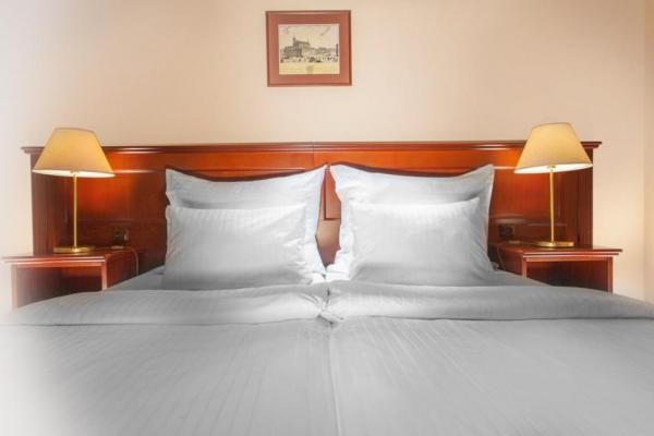 Exklusives Angebot: kostenlose Hotelunterkunft bei einer Schönheitsoperation in Asklepion